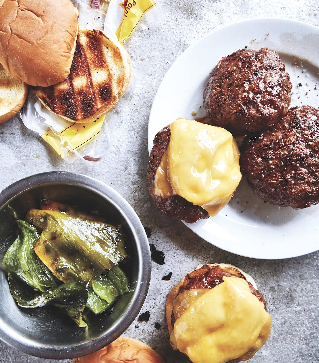 Green Chile Cheeseburgers